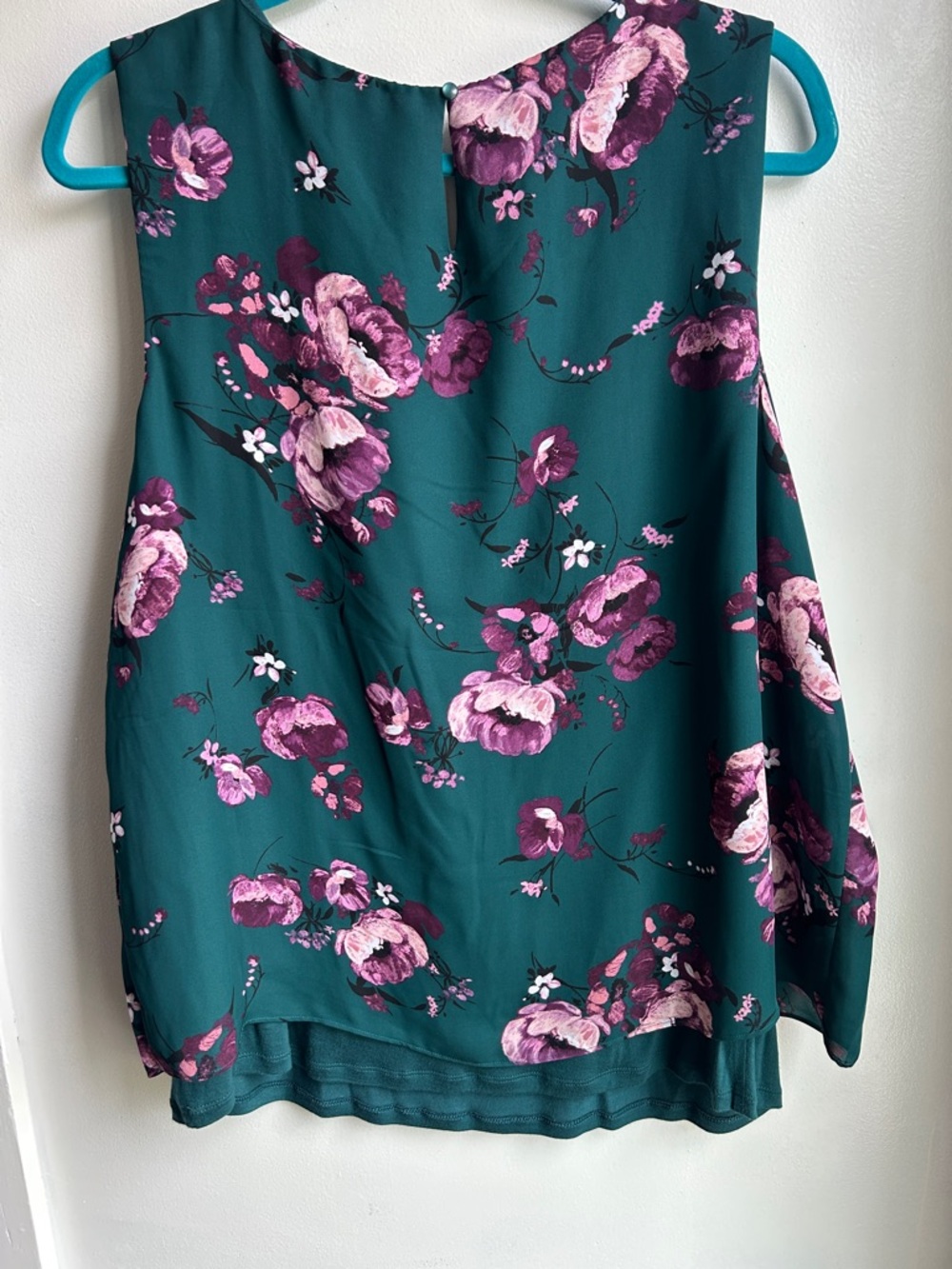 Sz XL Flowy Floral Sleeveless Camisole with floral print. - Picture 2 of 9